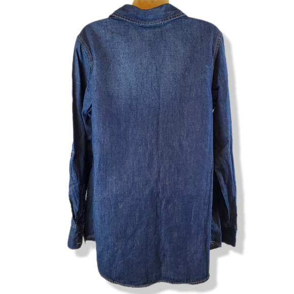 Liz Lange Medium Wash Lightweight Blue Denim Maternity Button Down Shirt Top M - Picture 2 of 8